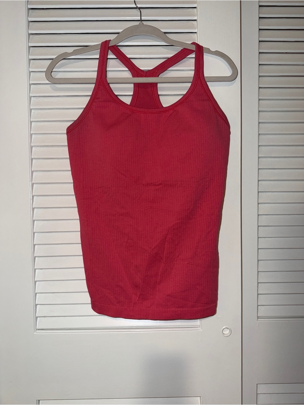 Lululemon Ebb to Street Tank top size 10 in lipgloss